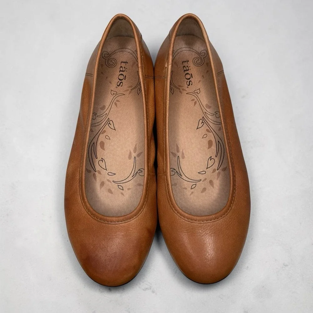 Taos Ballet Flats Loafers Shoes Womens 7 Cognac Tan Leather Slip Ons Minimalist